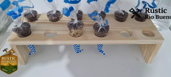 Expositor de conos  de madera , comida