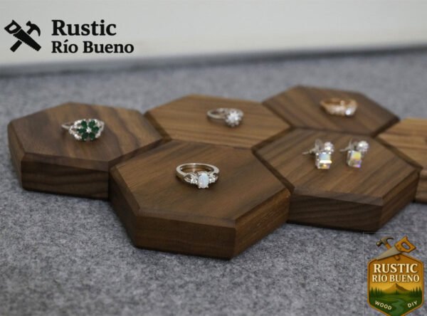 Exhibidor Pedestal Para Anillos Rustico De Madera