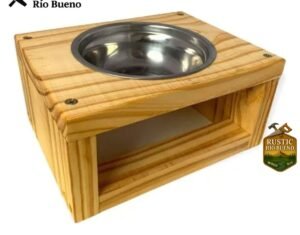 comedero elevador de  madera rustica